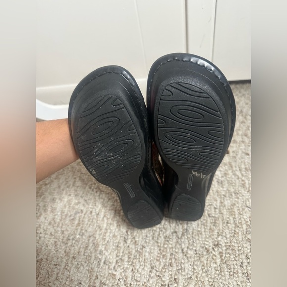 Nurse Mates Colorful Snake Print Women shoes size 8.5 M - Picture 3 of 6